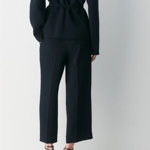 Wilfred Black effortless crop